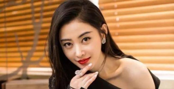 浪姐3视频路透来了，王心凌吴莫愁同行，郭采洁张天爱开怀大笑