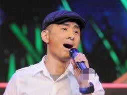 她是超女出身，12年时间从大妈变成少女，如今嫁给阿宝成此般
