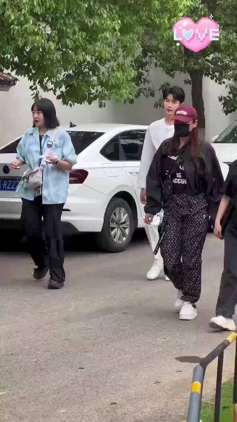 于朦胧录综艺后突发状况引担忧