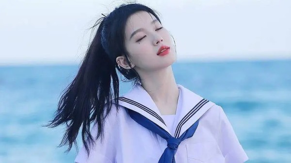 异性之间，有过以下三种“亲密举动”，往往关系就暧昧了