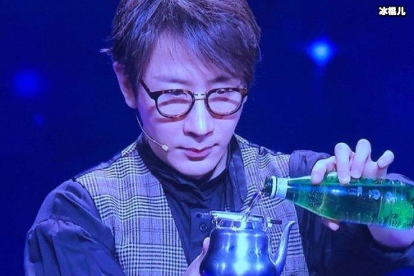 从万人迷到求着表演魔术，刘谦糊成这样是什么原因？