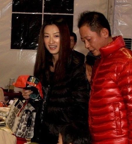 王志文有几任老婆分别是谁 王志文的前女友七位女人都是谁