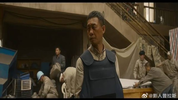 官员对政员和颜悦色 却对患病避之不及，这就是人性