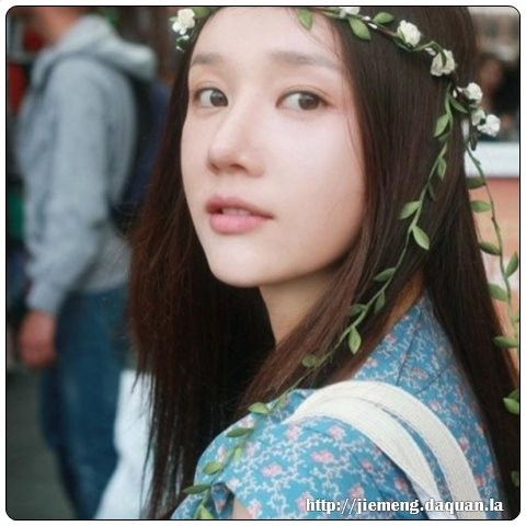 梦见最喜欢的明星和自己亲密