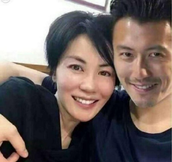 敬佩！著名作家：我要为王菲谢霆锋点赞，因为他们生活很节俭