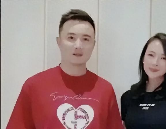 章子怡与李天一恋情升温，汪峰作何感想？