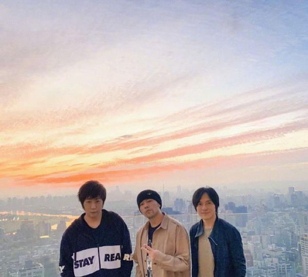 明星助理再次上位，五月天阿信与女助理恋爱ING?