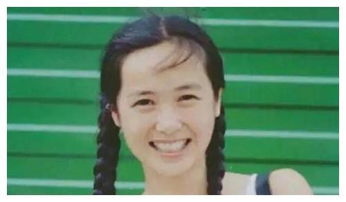 实力派蒋雯丽，曾5夺视后1获影后，今被传和小16岁黄轩的绯闻