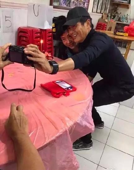 娱乐圈接地气的明星，生活和工作分清楚，这才叫做演员！