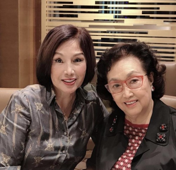 71岁姚炜受访承认教女无法，接受女儿喜欢同性，母女关系正在回温