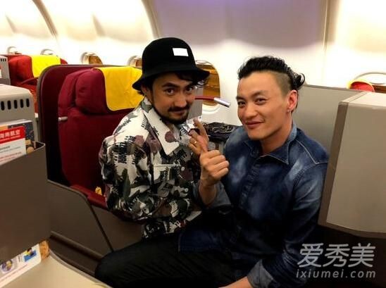 袁弘周一围合影是怎么回事 袁弘和周一围什么关系