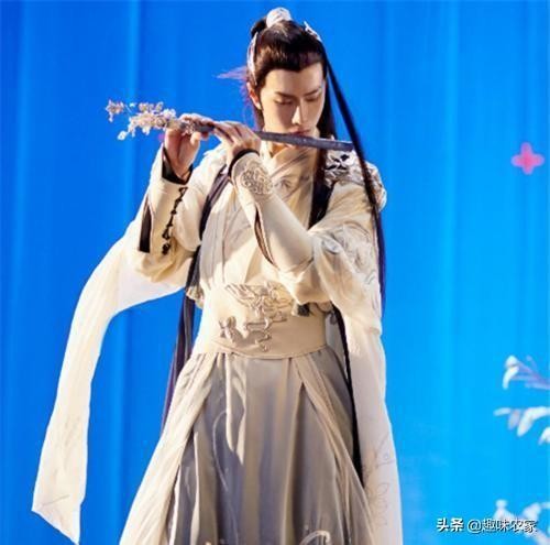 明星的动漫造型，赵丽颖霸气，郑爽甜美，看到王一博：仙子来的？