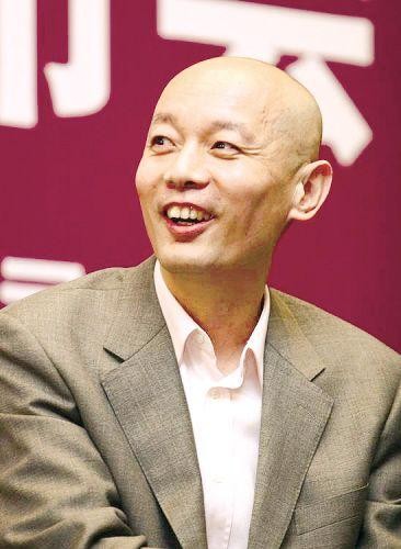 中国影视圈最成功的十大男星，有三大功夫巨星，两大喜剧明星上榜