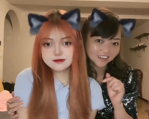 20岁网红猝逝！因生病长相特殊，和女明星撞脸，生前长期被网暴