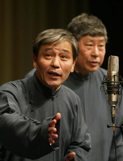 相声名家马志明传出有多位弟子，其曾直言思想上承认的只有黄族民