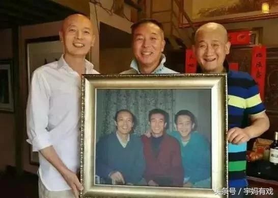 《美好生活》里的白发老头和和葛优齐名喜剧三剑客，剧中和宋丹丹