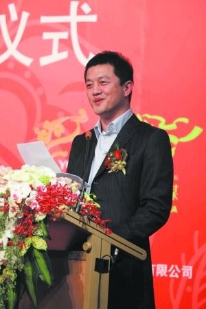 众星与“涉毒艺人名单”撇关系 李亚鹏不答王菲传闻——中新网