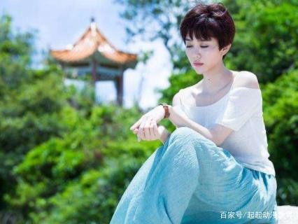 她和雷佳音认识16年，还被宋丹丹认为干女儿，却在娱乐圈中没走红