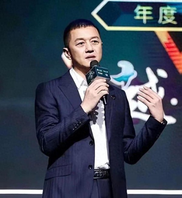 谁能想到！救李亚鹏于水火的，竟是这个和他毫无血缘的女儿窦靖童