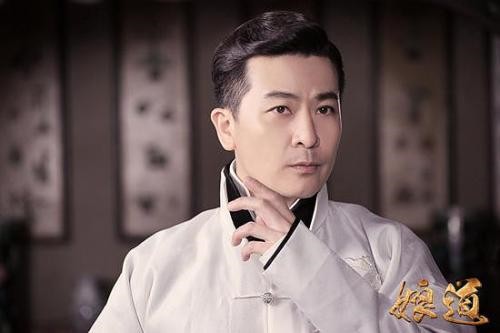 于毅是几线明星演技颜值都在线为什么不红？于毅演技有点过了烂吗