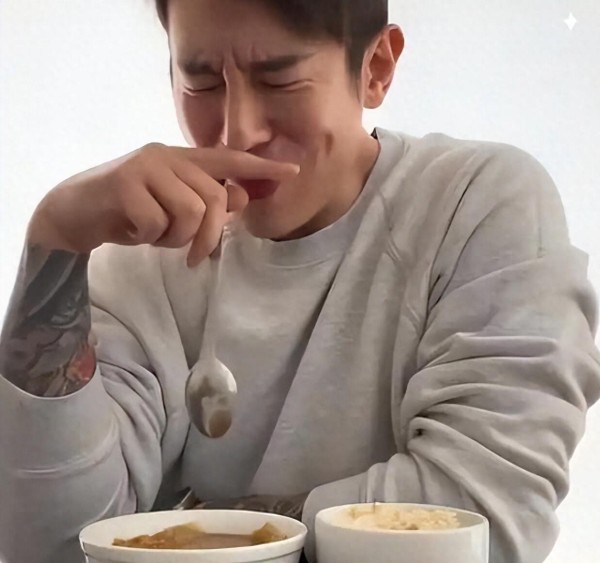韩国霸总王辉塌房实锤！装单身猎艳女粉，曾在美国当马桶清洁工