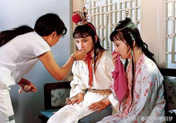 陈晓旭眼中的“贾宝玉”是个花心大萝卜，87版红楼梦那些幕后事