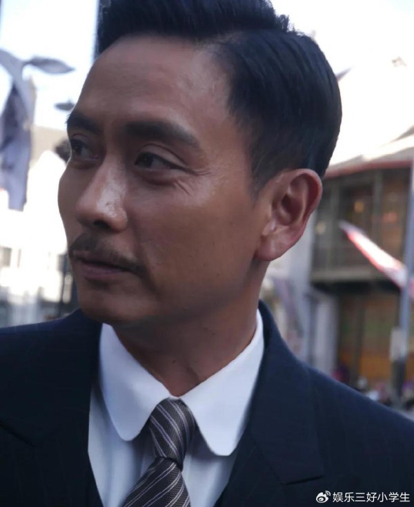 谢君豪：击败张国荣，拍戏救人受伤，娶圈外妻子恩爱终生