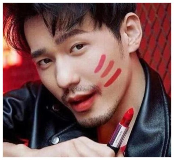 男星代言口红，王一博霸气，杨洋如沐春风，看到他：有点不想买了