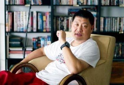 她本身是前途无限演员，与丈夫6天闪婚，为爱退圈再次复出仍美丽