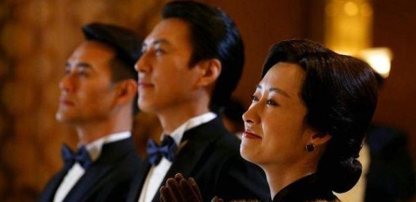 胡歌王凯靳东的大姐，出道20多年才红，金星为了采访她愿等半年
