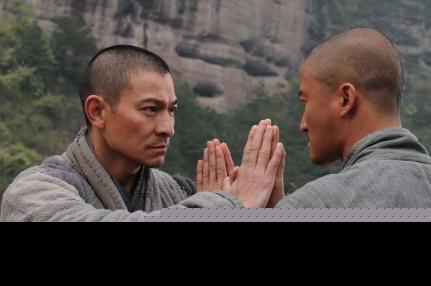 刘德华一复出就蹭《战狼2》热度：蛮替吴京开心，熬了那么多年！