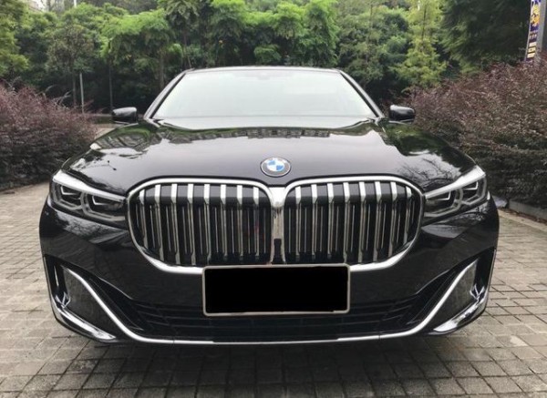 预算110万，奔驰S级和宝马7系如何选择？车主说了实在话-有驾