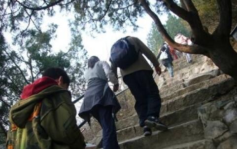 为什么情侣不能爬香山？爬香山分手原因大起底第2张