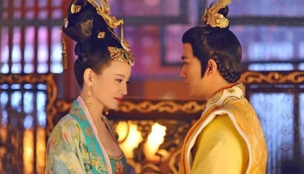 武则天本是李世民的才人，她又是如何，与李治走到一起的