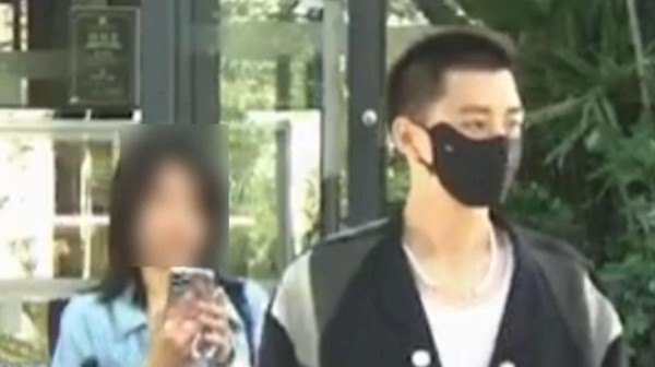 陈妍希感情风波：当“姐弟恋”成为热门话题，我们应当信任什么？