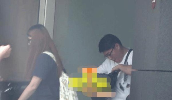 曾跟释小龙齐名的小胖子, 如今母亲抑郁, 穷到社保都缴不起