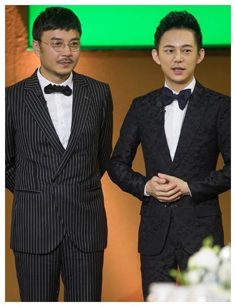 汪涵主持出现口误，幸亏有白岩松及时救场，网友：最佳搭档！