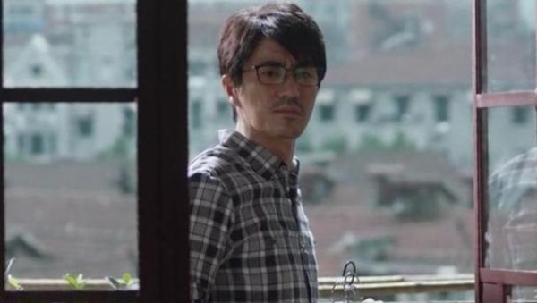 《三十》陈养鱼现实中是星二代，父亲演顾爸！其父娶90后是咋回事