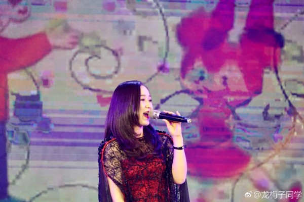 龙梅子为什么红不起来，她现在结婚了吗？