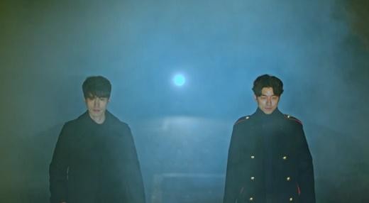韩剧“Bromance”圈粉无数 养眼“男男CP”盘点