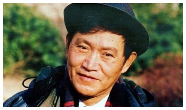被大家称为“鬼子专业户”的王侃，和演员牛犇老师是什么关系呢？