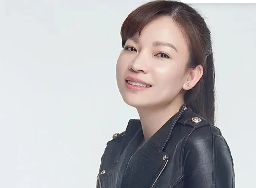 辛芷蕾主动与前经纪人和解，是红了提前排雷还是心存感激大气原谅？ 过往恩怨今朝释怀