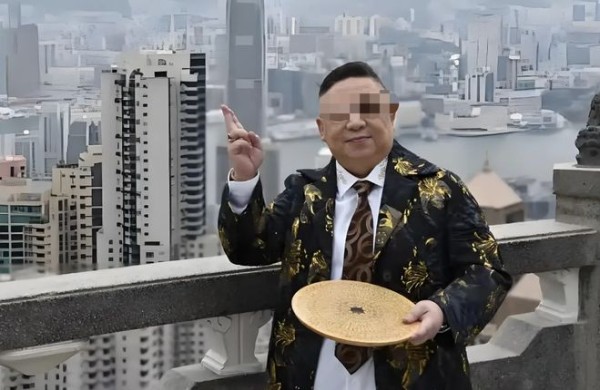 香港风水大师李居明自称：我学的都只是皮毛，远不及749局那位