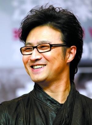 音乐制作人：汪峰更多层面应该是艺术家，而艺术家和明星是有区别的