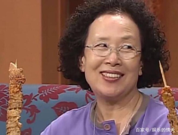 她是韩国国宝级演员，77岁依然能斩获最佳女演员，出生地写着北京