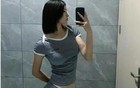 吴艳妮穿紧身三角裤太窄被批“露骨”，到底碍了谁的眼？