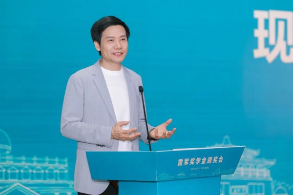 雷军，为何在湖北干这件大事？