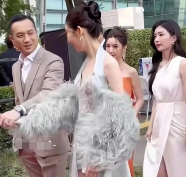 黄觉和张艺凡牵手引热议 江疏影和毛晓彤眼神成亮点