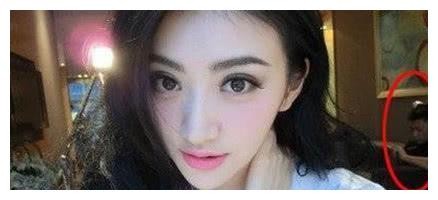 难怪邓莎不透漏老公是谁，网友是景甜强大神秘的富豪前男任