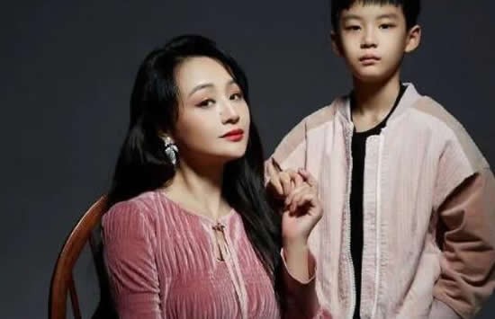 演员曹颖近况如何?他和曹骏是姐弟关系吗?